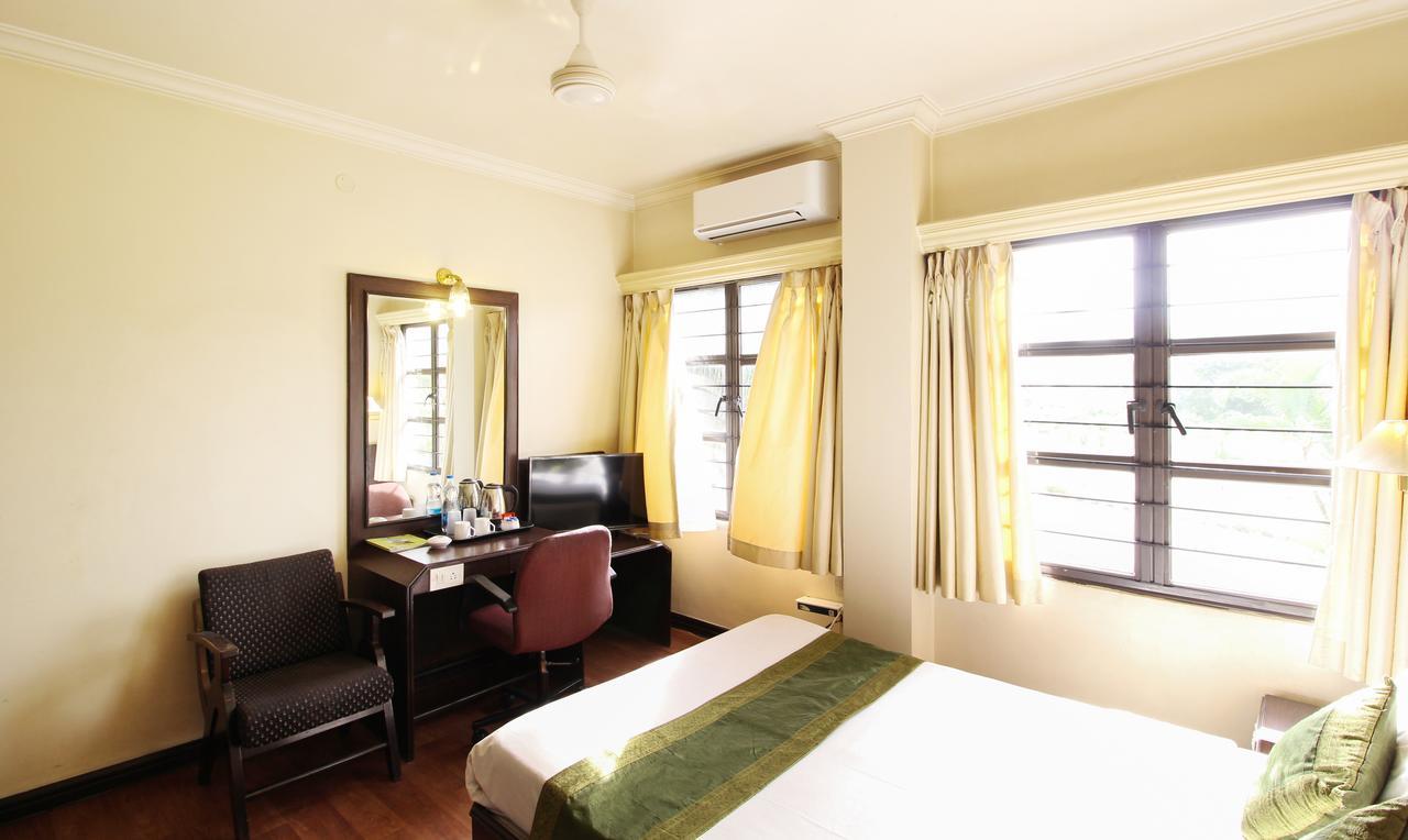 Treebo Trend Royal Inn Mysore Exterior photo