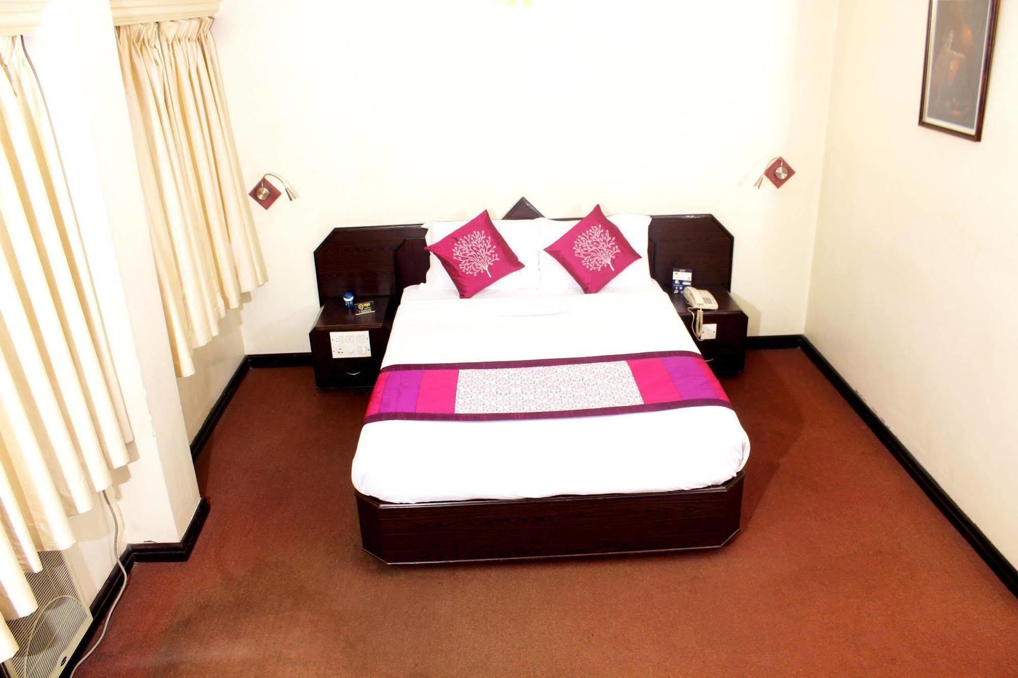 Treebo Trend Royal Inn Mysore Exterior photo
